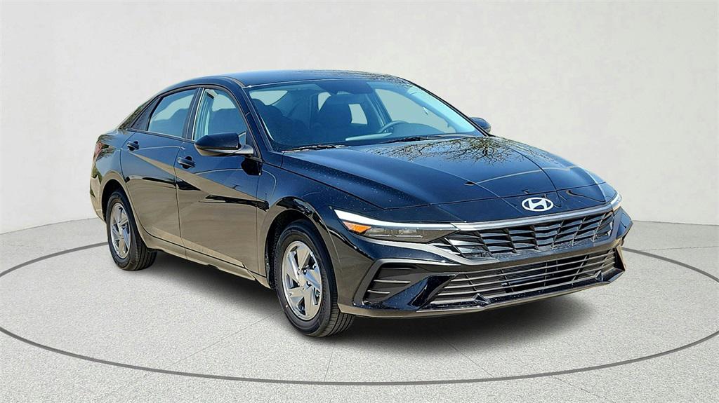 2025 Hyundai Elantra Sedan 