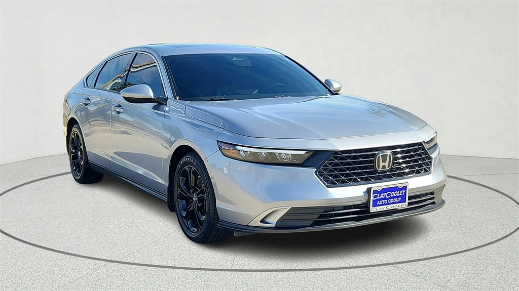 2023 Honda Accord EX's photo