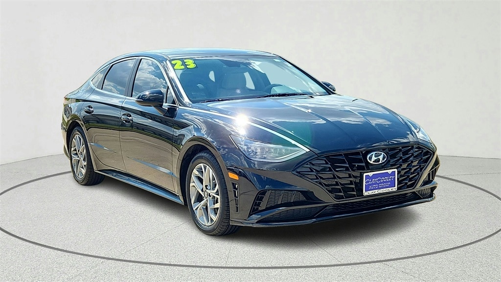 Used 2023 Hyundai Sonata SEL Sedan