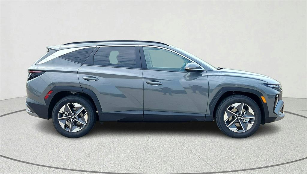 2026 Hyundai Tucson SEL Convenience photo 2