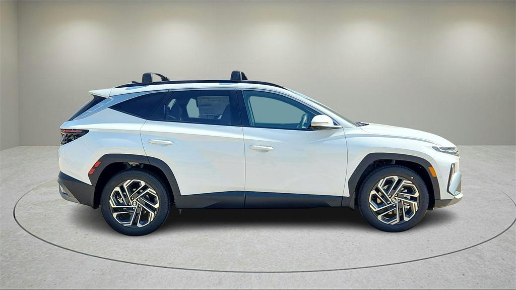 2026 Hyundai Tucson Limited photo 2