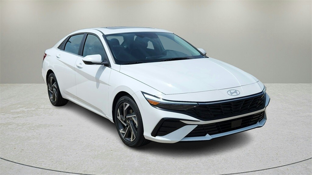 Used 2025 Hyundai Elantra Limited Sedan