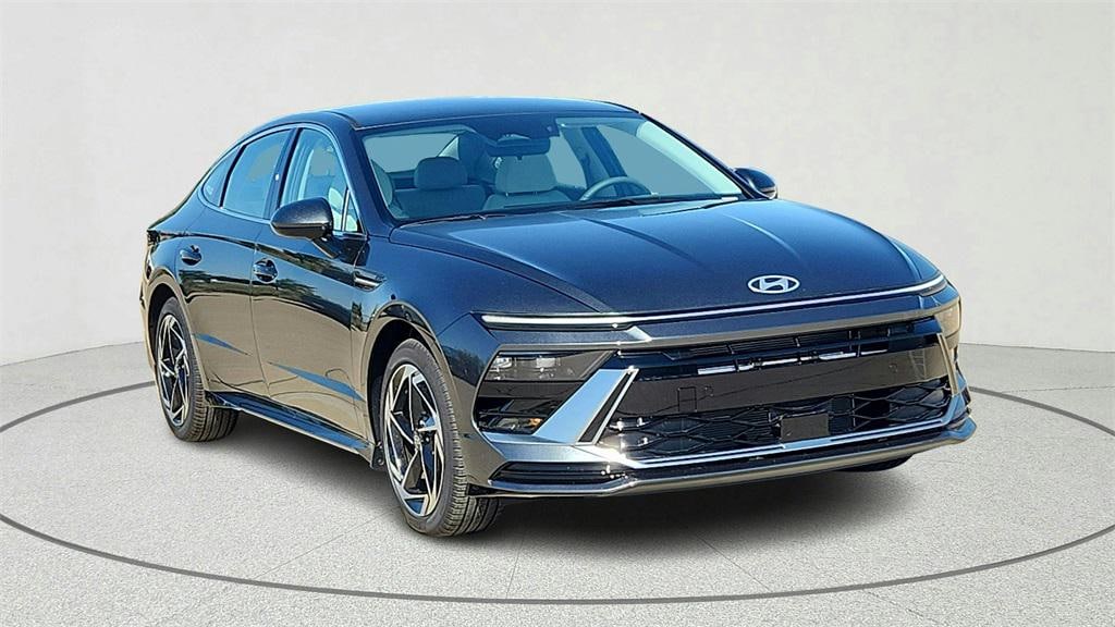 New 2026 Hyundai Sonata SEL Sport Sedan