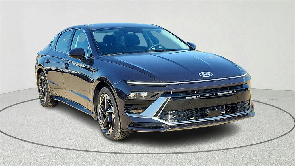 2026 Hyundai Sonata SEL's photo