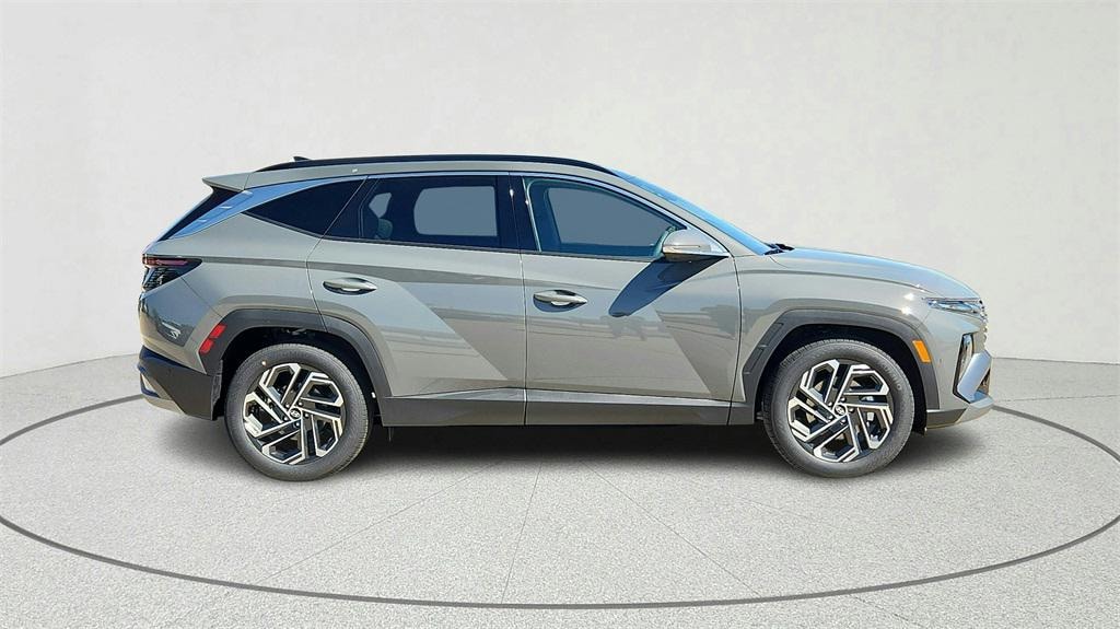 New 2026 Hyundai Tucson Limited FWD SUV