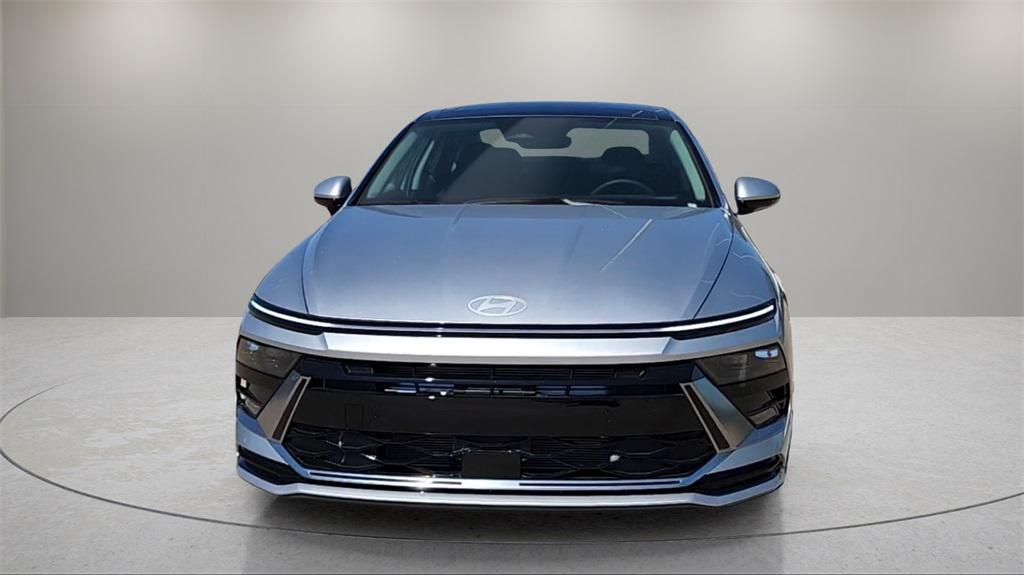 2026 Hyundai Sonata SEL Sport photo 2