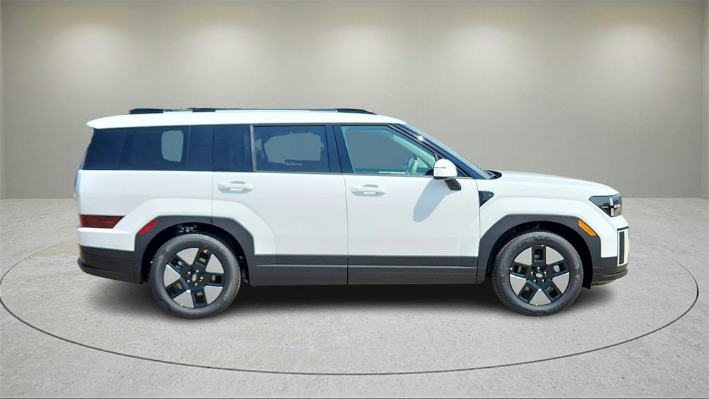 2026 Hyundai Santa Fe SEL photo 2