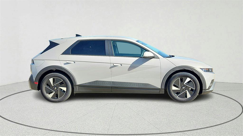 2026 Hyundai Ioniq 5 SEL photo 2