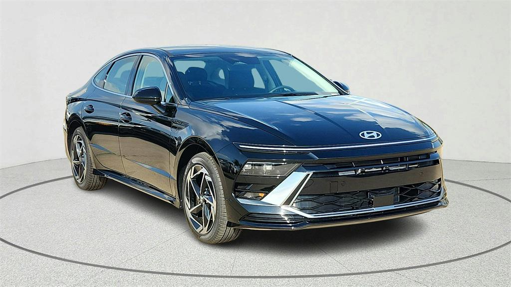 2026 Hyundai Sonata SEL's photo