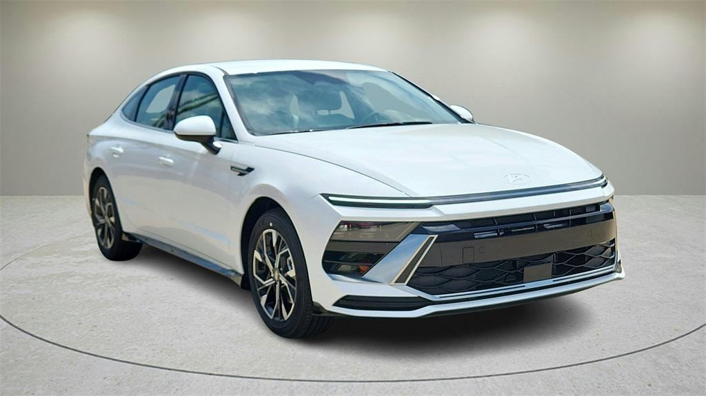 New 2026 Hyundai Sonata SEL Sport Sedan