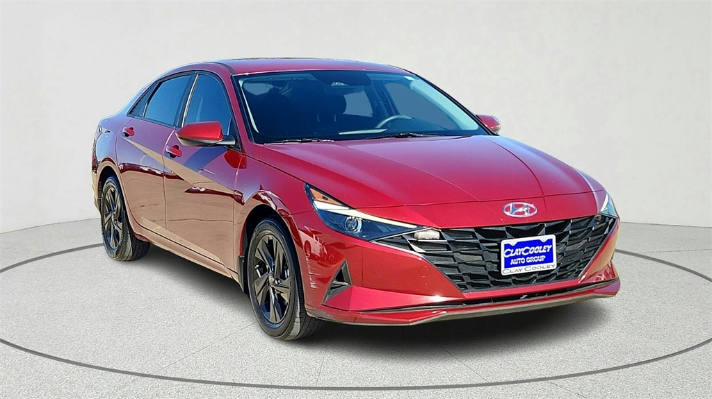 Used 2023 Hyundai Elantra SEL Sedan