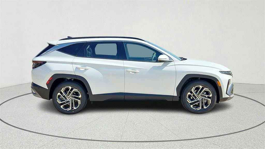 New 2026 Hyundai Tucson Limited FWD SUV