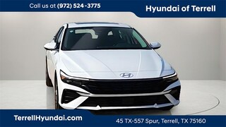 2025 Hyundai Elantra SEL Convenience Sedan