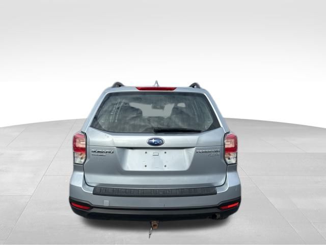 2017 Subaru Forester 2.5i photo 4