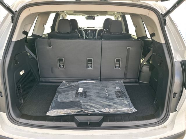 2025 Subaru Ascent Bronze Edition - Photo 13
