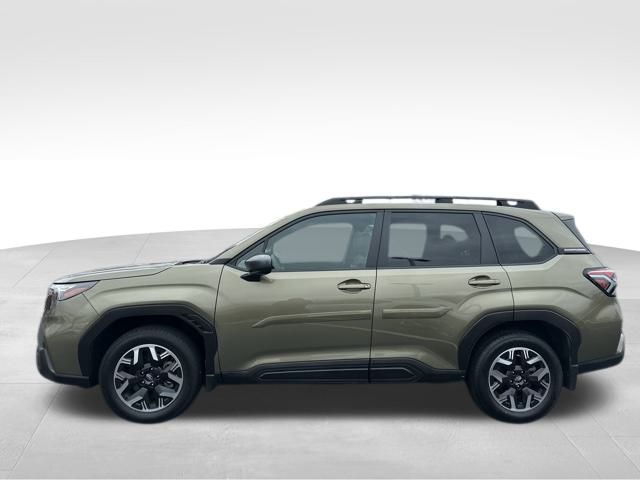 2025 Subaru Forester Premium photo 2