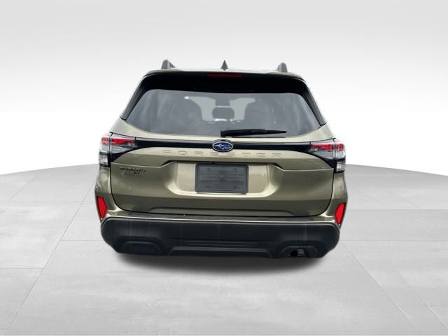 2025 Subaru Forester Premium photo 4