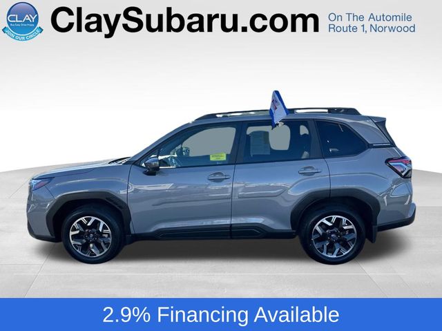 2025 Subaru Forester Premium's photo