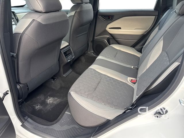 2026 Subaru Forester Base - Photo 13