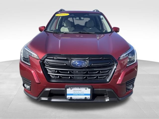 2022 Subaru Forester Premium photo 2