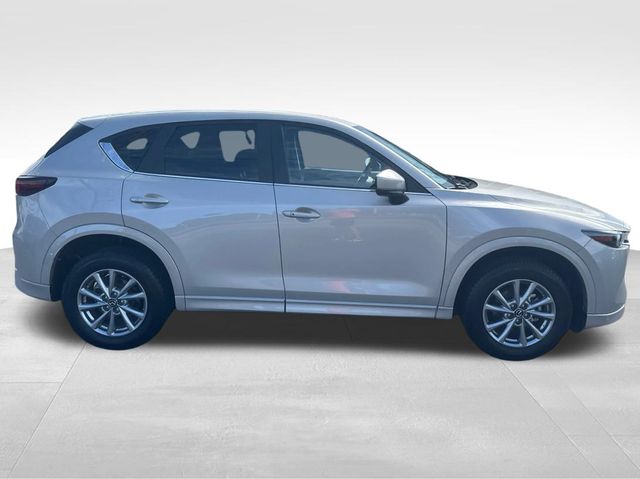 2025 Mazda CX-5 Preferred photo 4