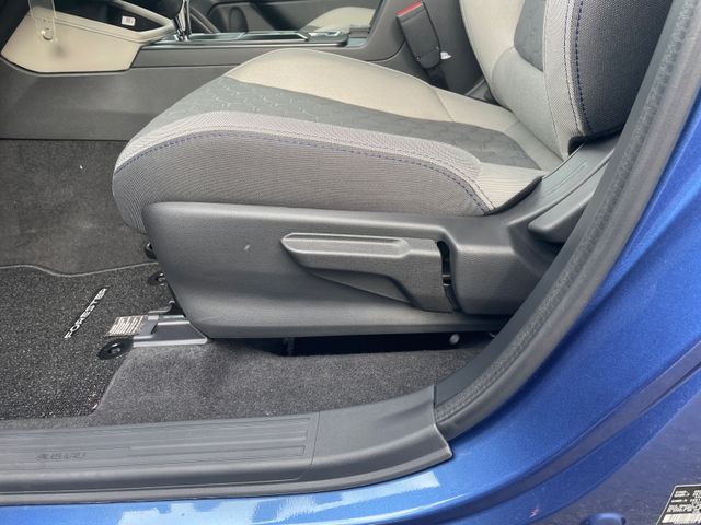 2026 Subaru Forester Base - Photo 17