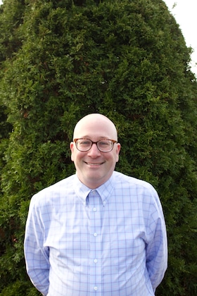 Staff member Philip from ID_81d9b85fe020