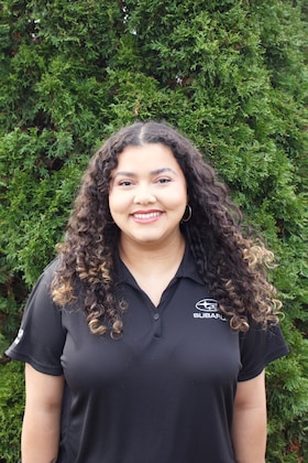 Staff member Rosa from ID_81d9b85fe020