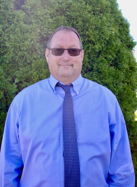 Staff member Bill from ID_10bcb0d8959a