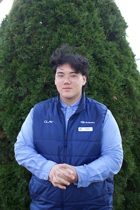 Staff member Jaeden from ID_e38e360e3407