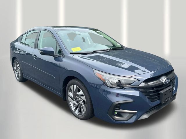 2025 Subaru Legacy Limited - Photo 4