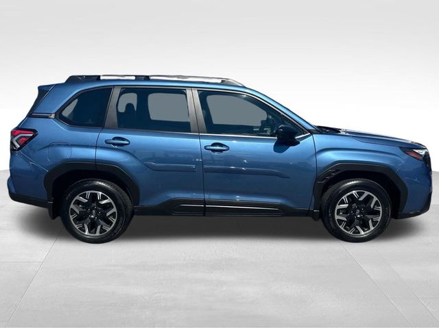 2025 Subaru Forester Base photo 2