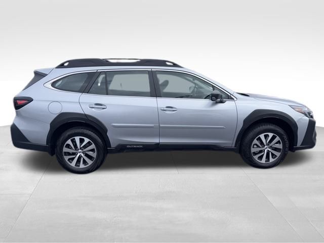 2025 Subaru Outback 2.5i photo 4
