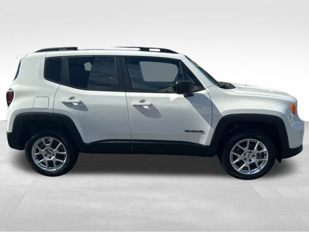Used 2023 Jeep Renegade Latitude SUV