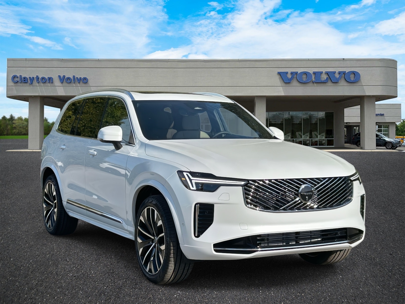 2026 Volvo XC90 Plus's photo