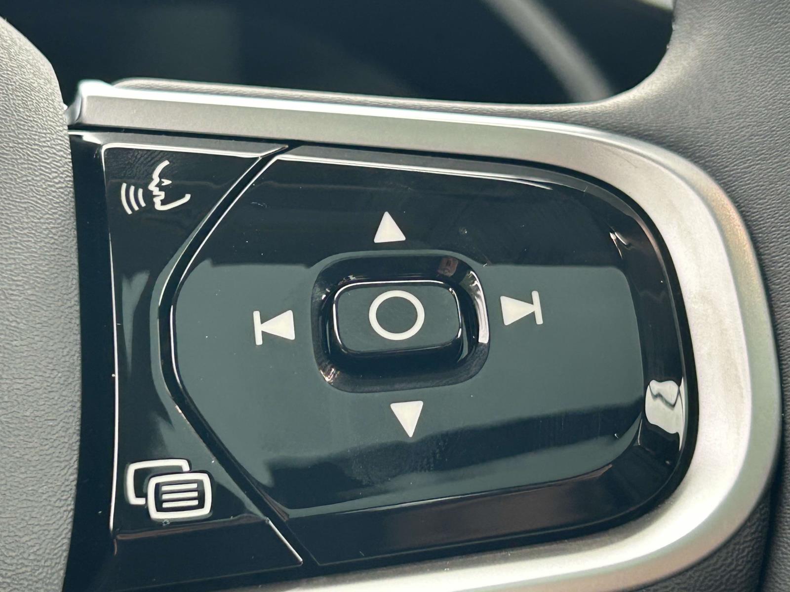 2026 Volvo XC90 Ultra - Photo 23
