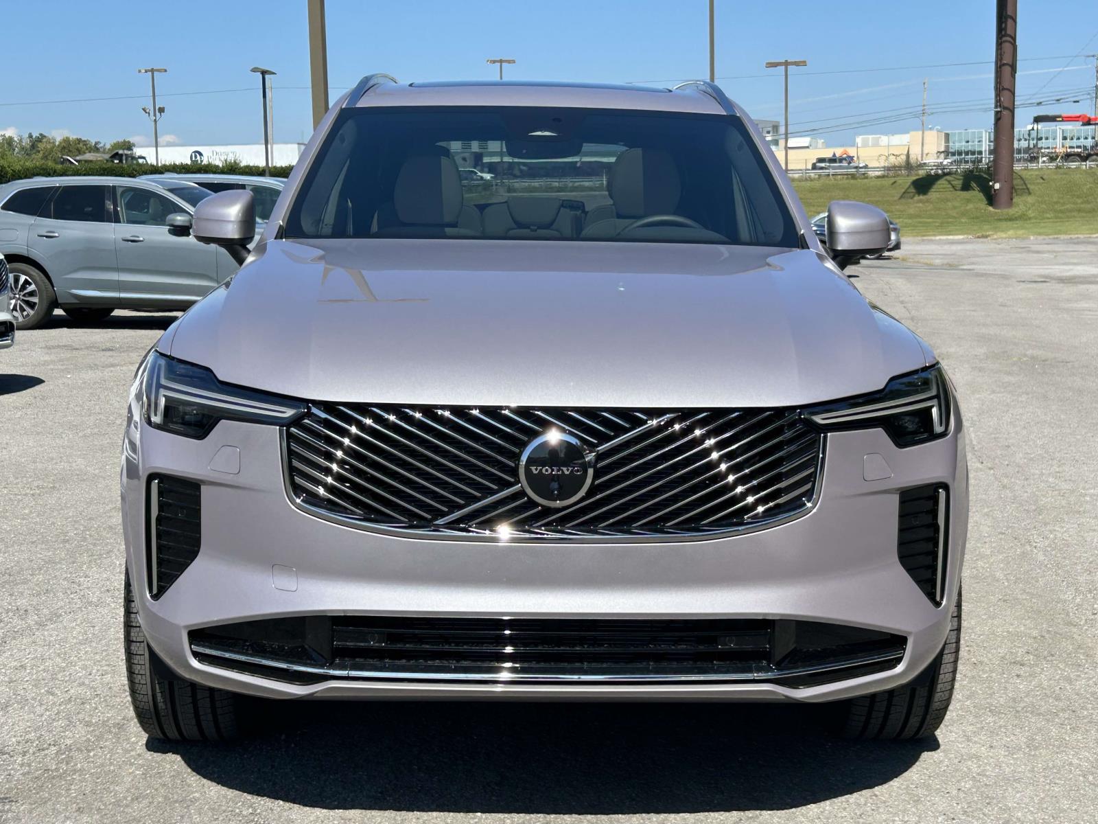 2026 Volvo XC90 Plus - Photo 8