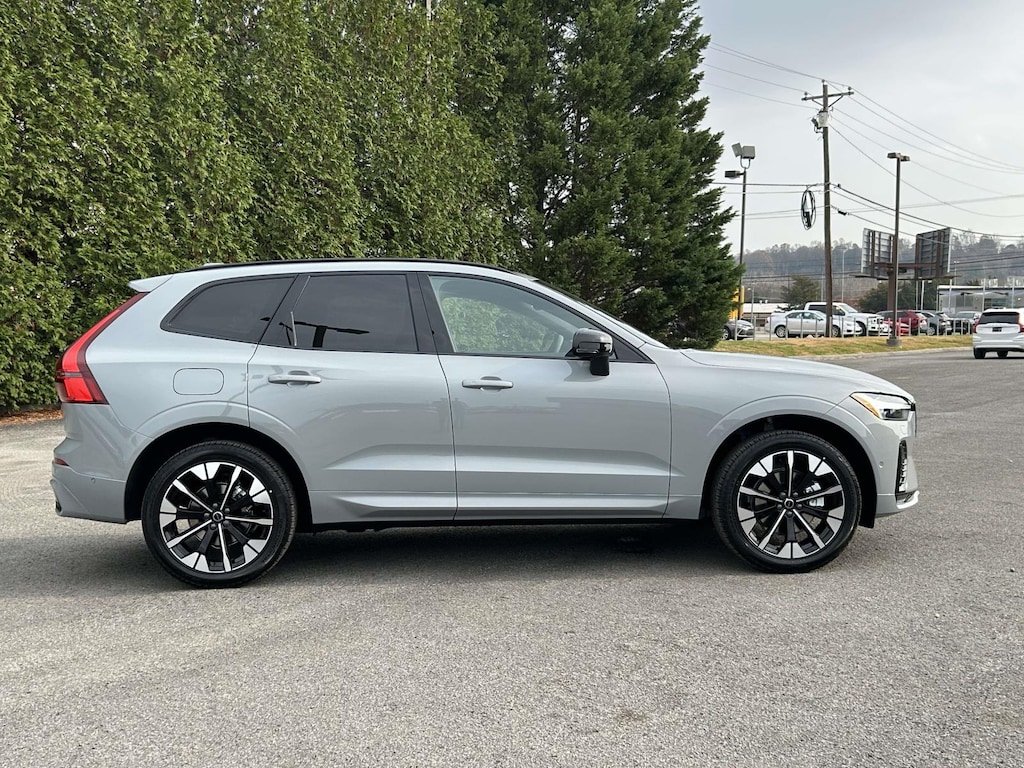 New 2026 Volvo XC60 B5 Plus SUV