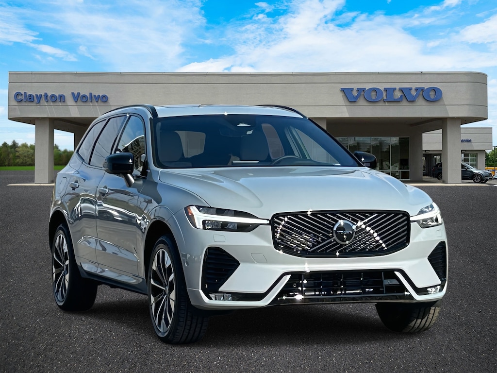 New 2026 Volvo XC60 B5 Plus SUV