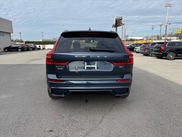 2025 Volvo XC60 Plus B5 photo 4