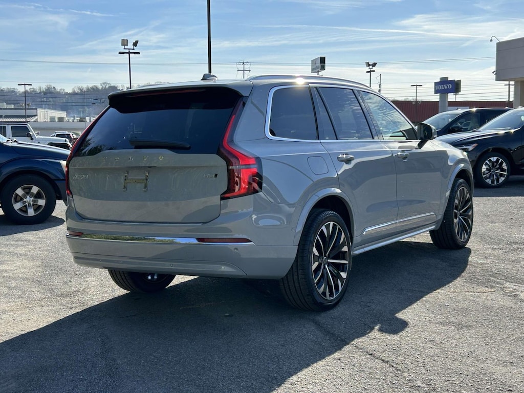 New 2026 Volvo XC90 B5 Plus 6-Seater SUV