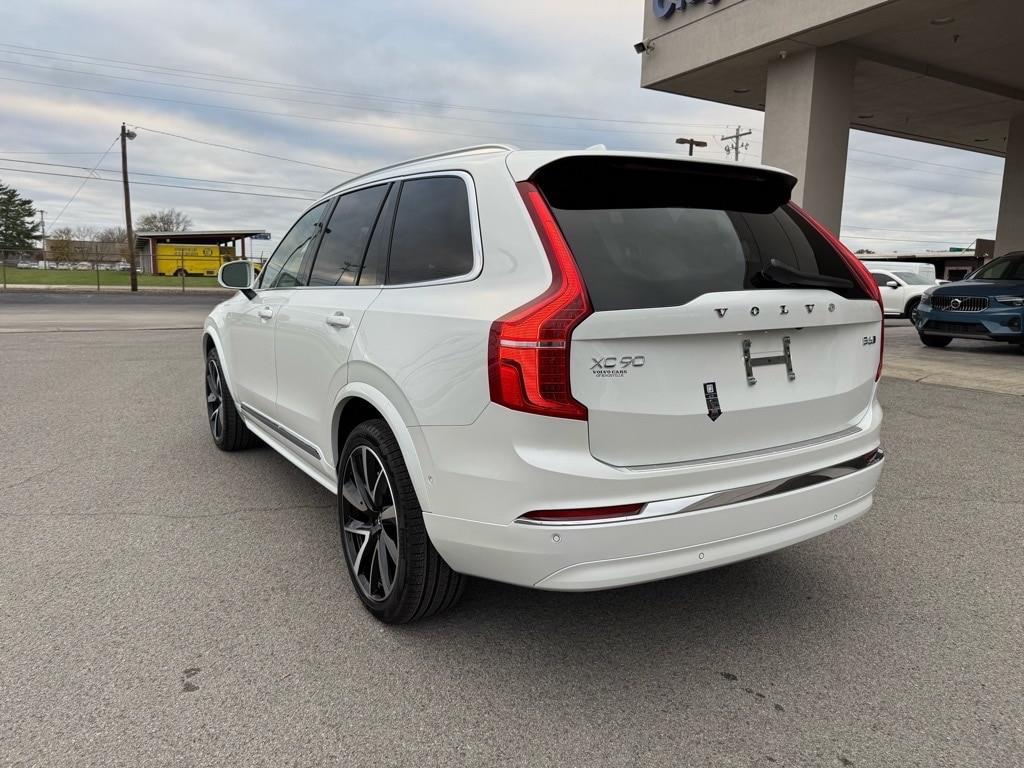 2025 Volvo XC90 Plus AWD photo 4