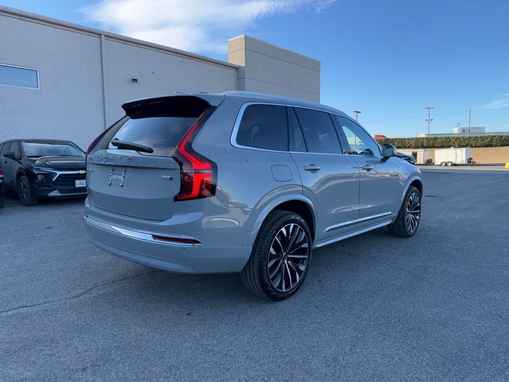 2025 Volvo XC90 Plus photo 3