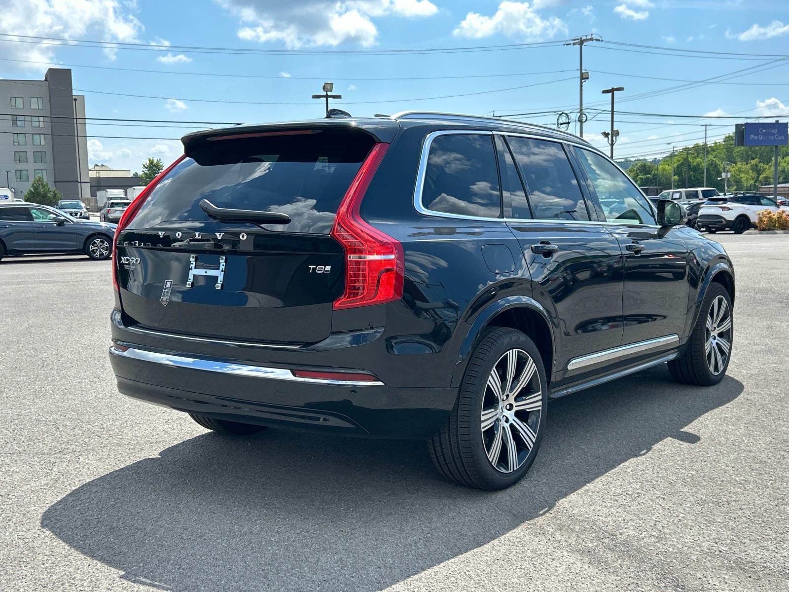 2025 Volvo XC90 Plus photo 3