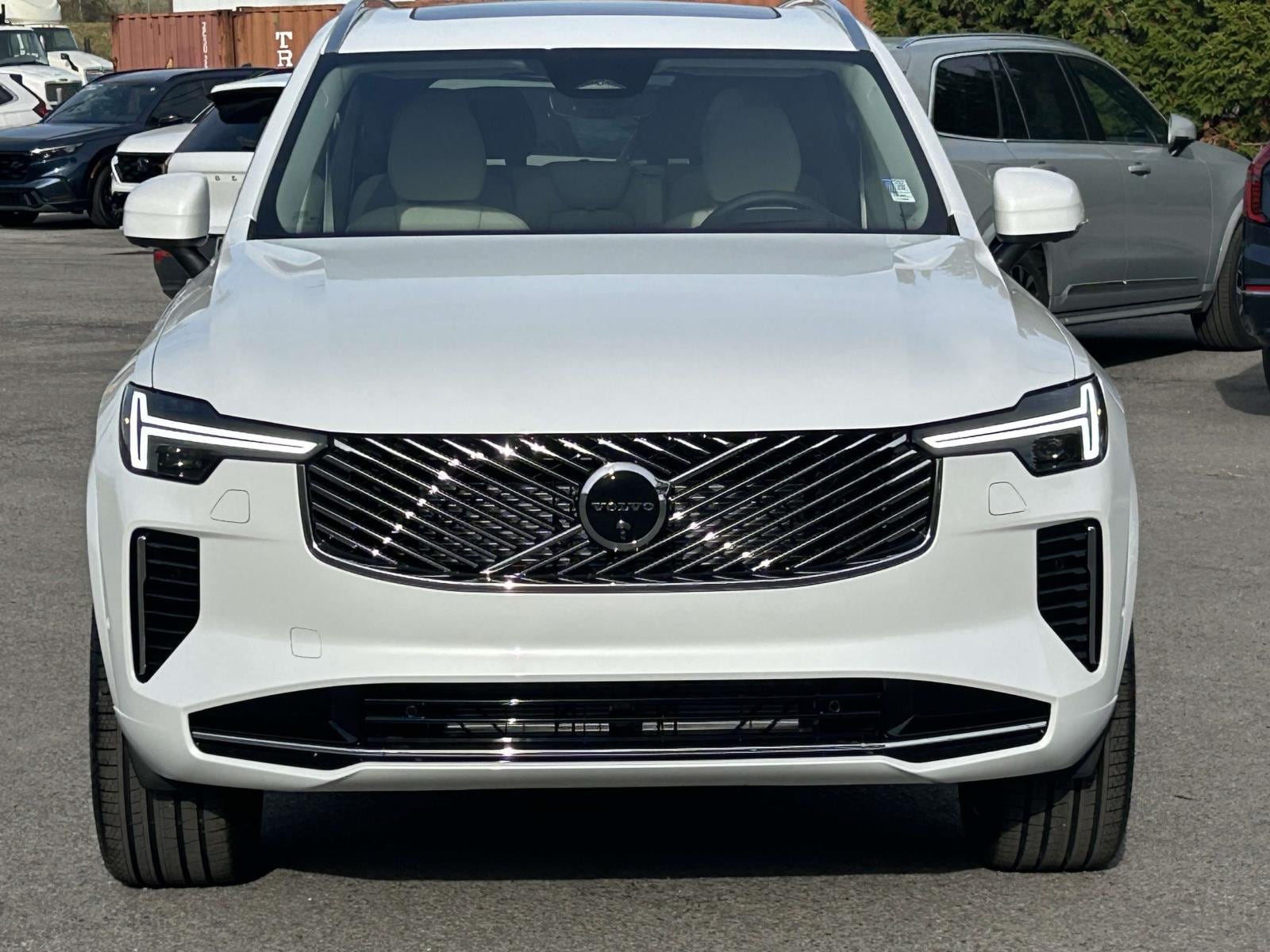 2026 Volvo XC90 Ultra - Photo 8