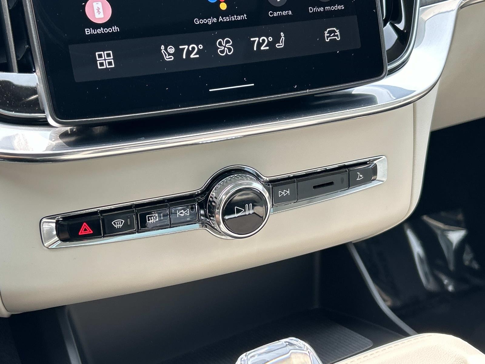 2026 Volvo XC90 Ultra - Photo 27
