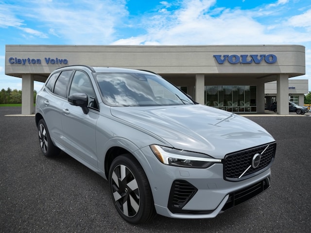 2025 Volvo XC60 plug-in hybrid T8 Plus AWD