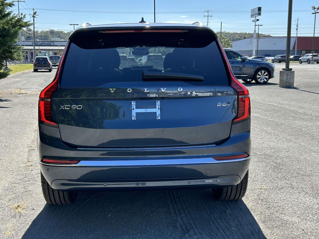 New 2026 Volvo XC90 B6 Plus 7-Seater SUV