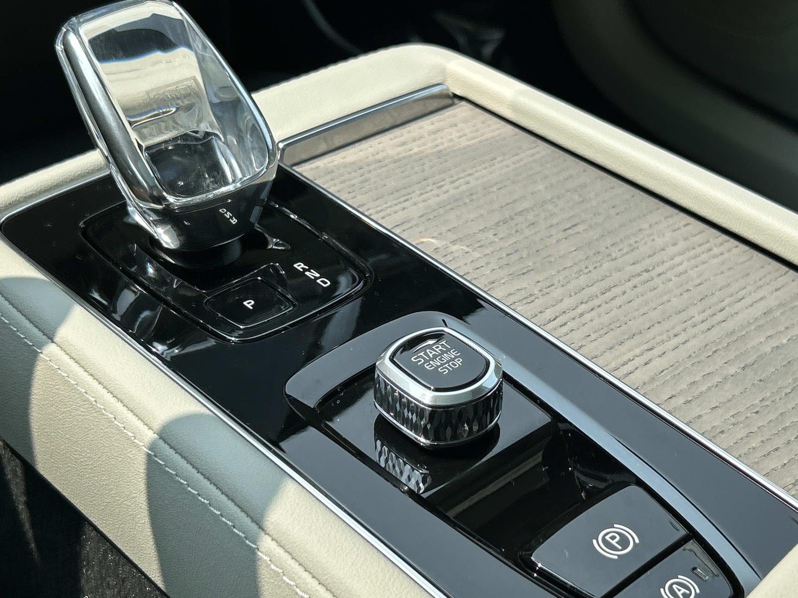 2026 Volvo XC90 Ultra - Photo 28