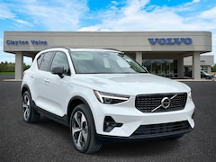 2026 Volvo XC40